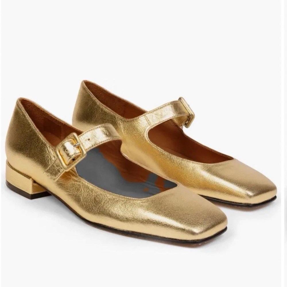 Penelope Chilvers Mary Jane Gold  Low Pumps 38=7